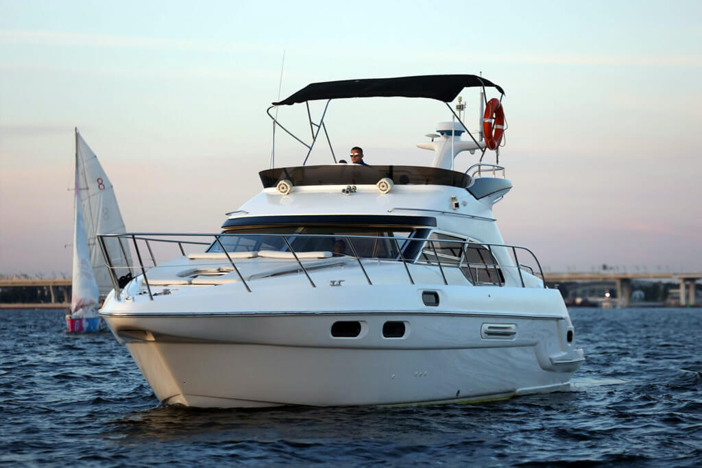 SeaLine F43 Монте Карло